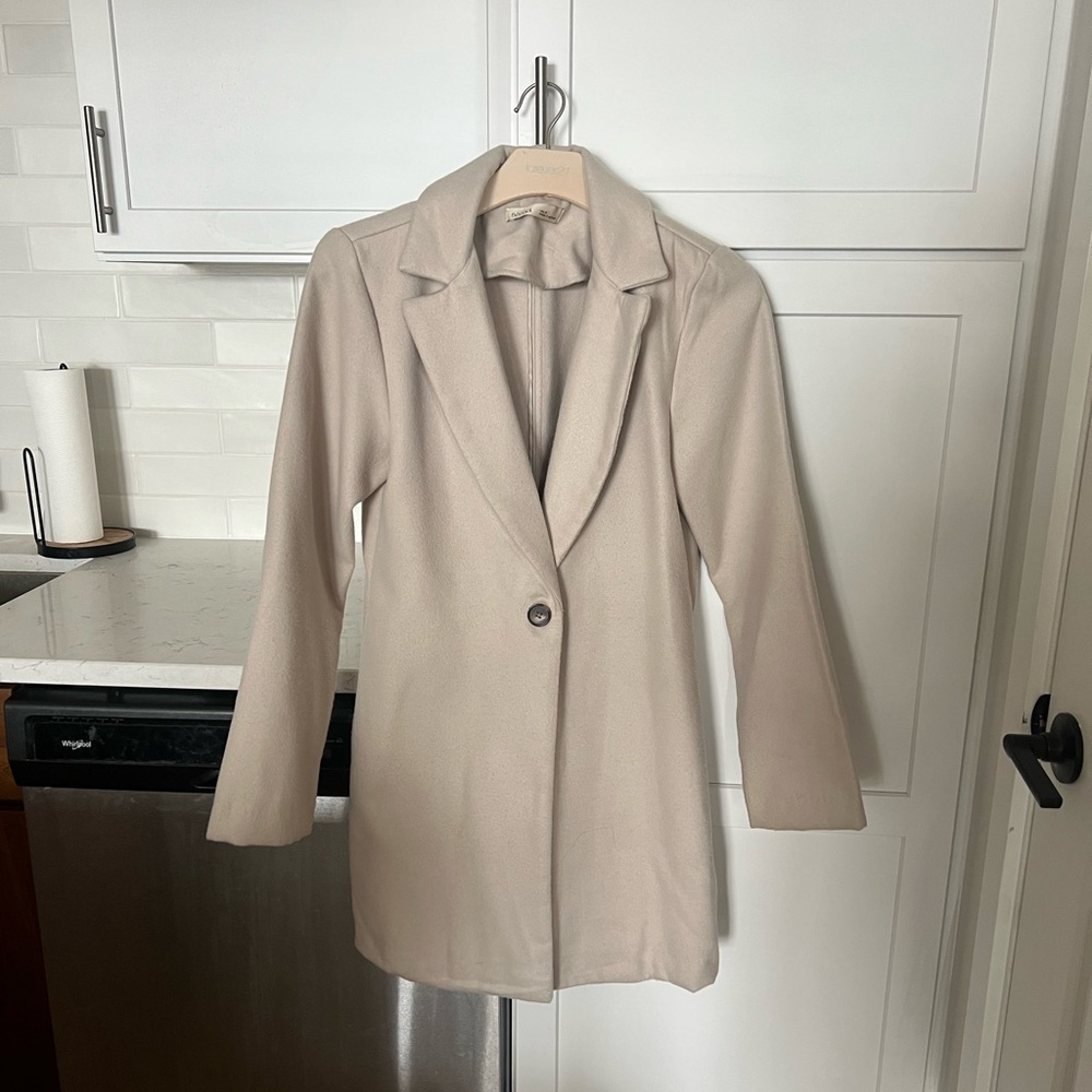 BUTTONED PEACOAT